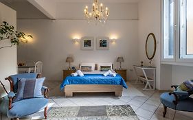 Cozy Carisma Lodging - Central, New And Independent Studio Apartment