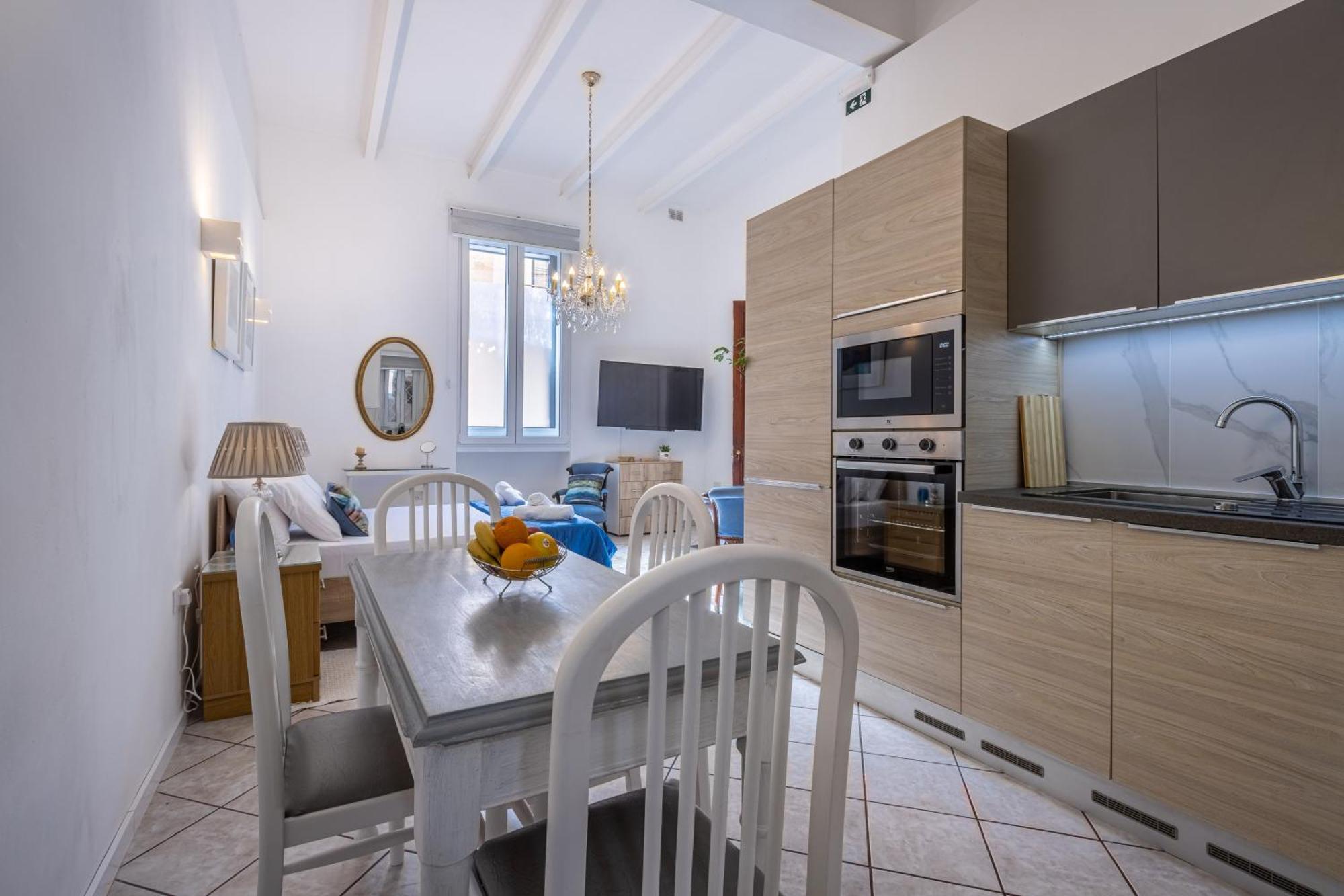 Cozy Carisma Lodging - Central, New And Independent Studio Apartment Sliema Esterno foto