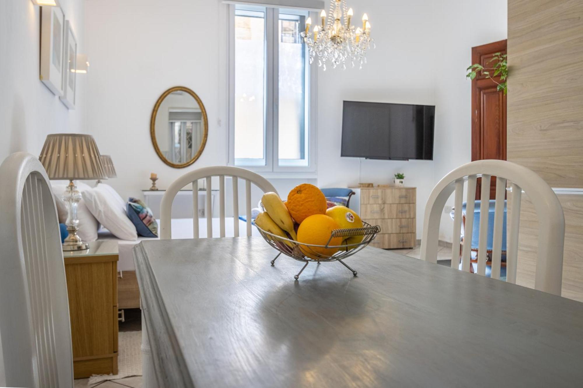 Cozy Carisma Lodging - Central, New And Independent Studio Apartment Sliema Esterno foto